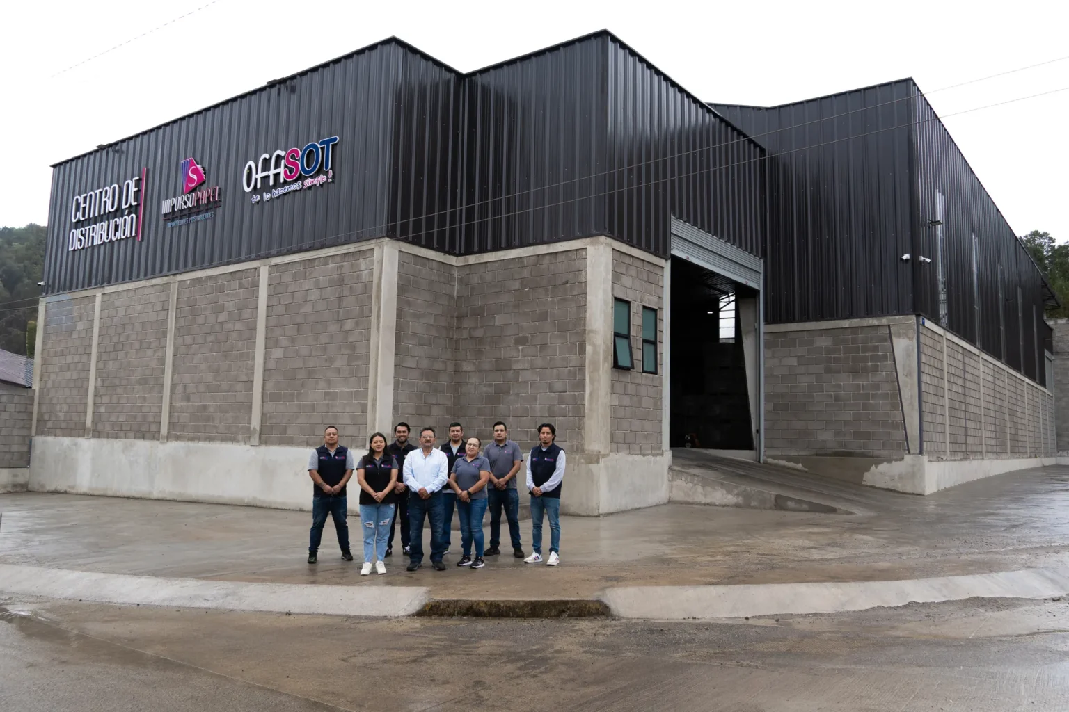 fachada-centro-distribucion-offsot-imporsopapel